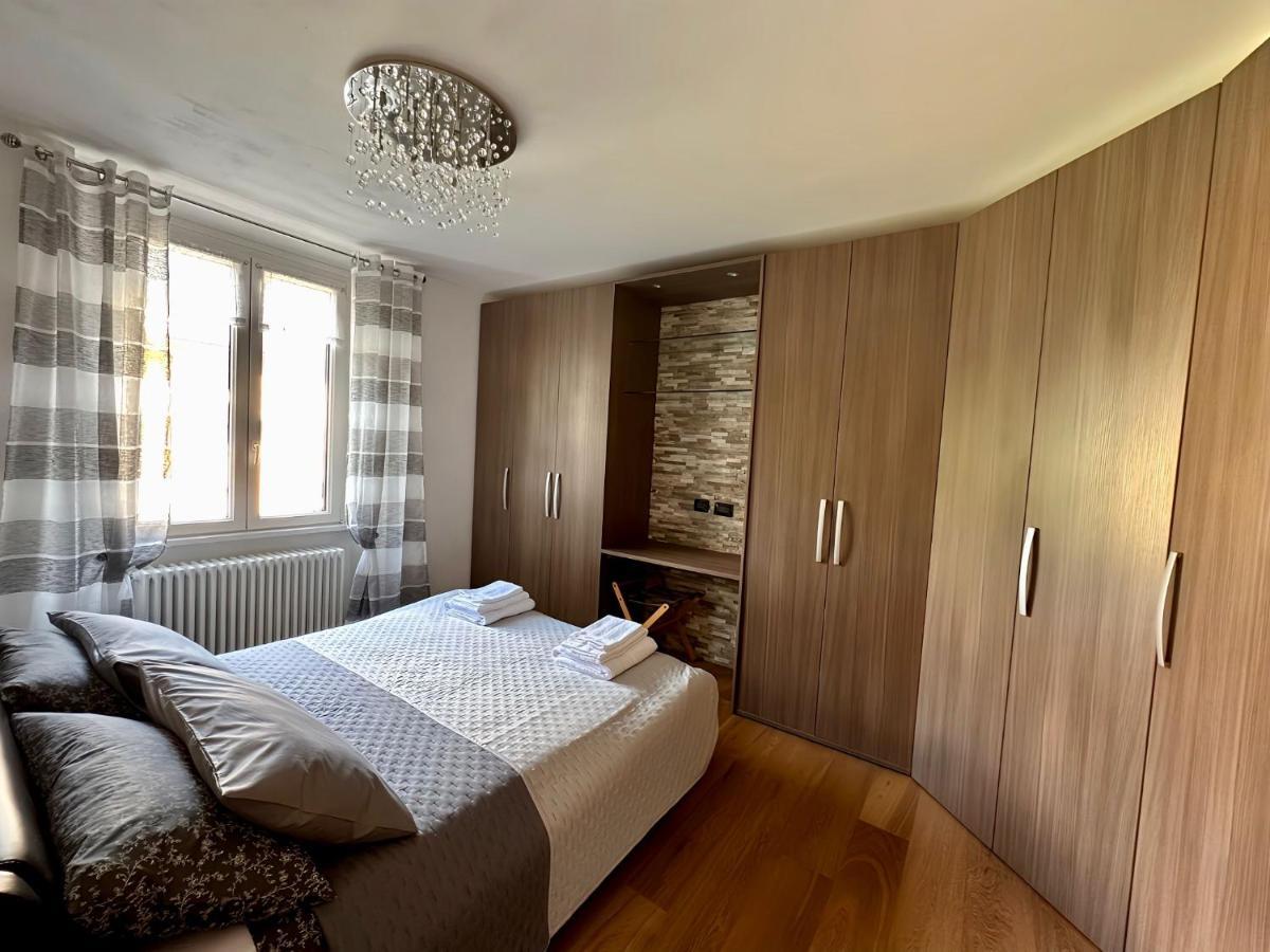 Apartmán Residenza Basilica Tirano Exteriér fotografie
